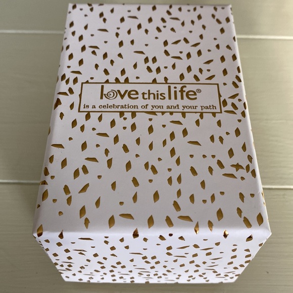 16-18” adjustable sterling silver necklace with “v” shape - Picture 6 of 6